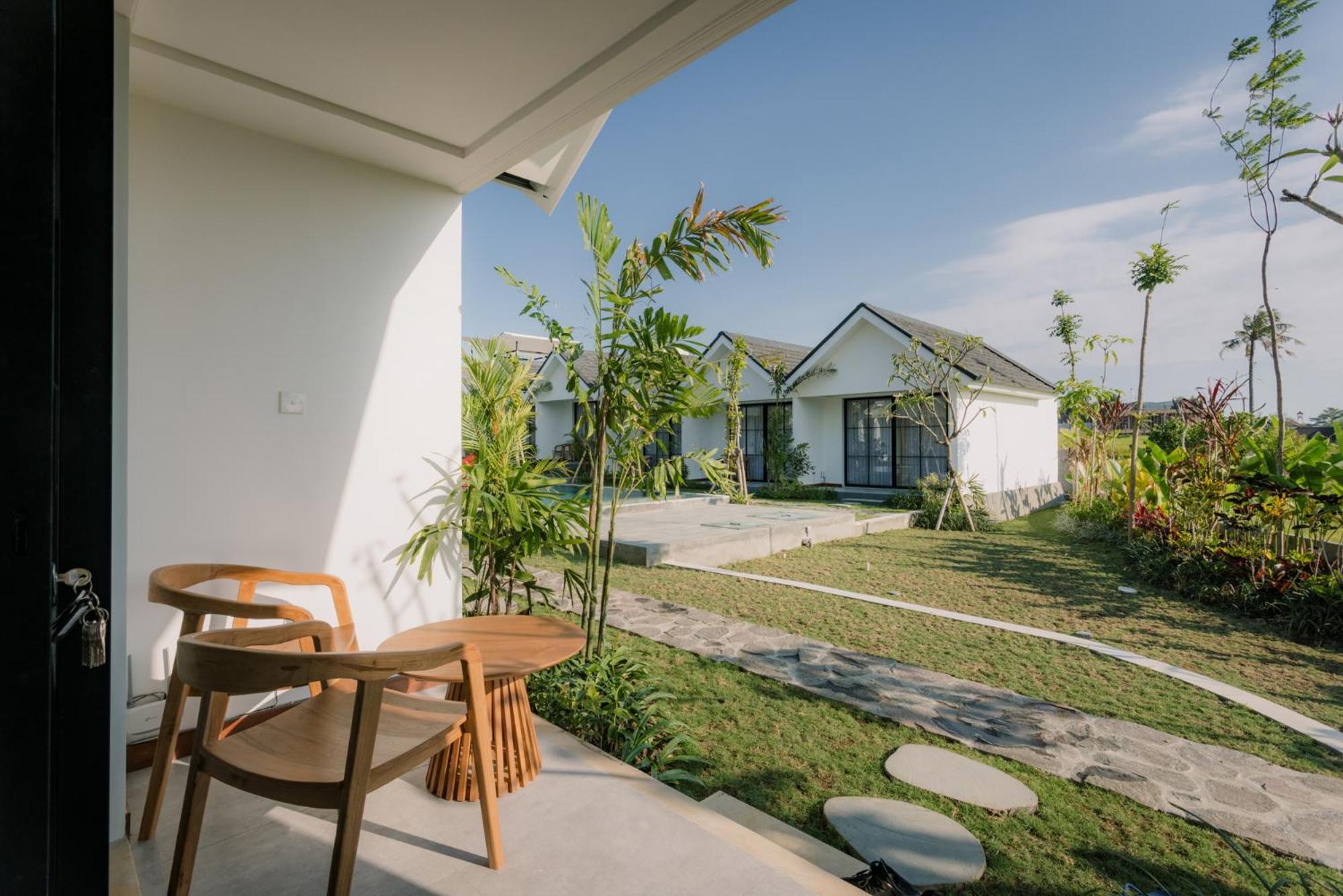 Sari Uma Canggu By Hospitality Bali Exterior photo